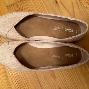 Tom slip ons